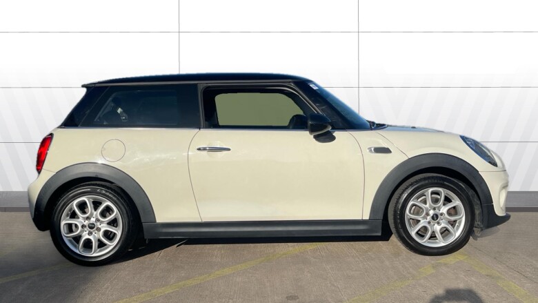 MINI Hatchback 1.5 Cooper 3dr Petrol Hatchback